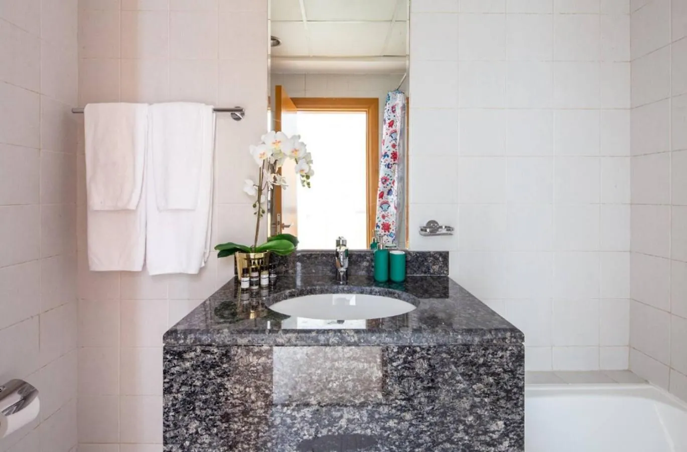 Comfortable And Spacious 1 Bedroom In Business Bay Dubai 0*,  Emirati Arabi Uniti